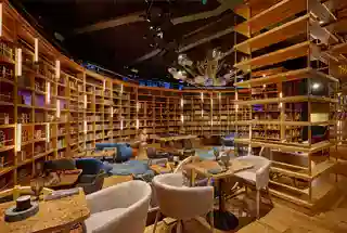 Lounge with Cafe Library